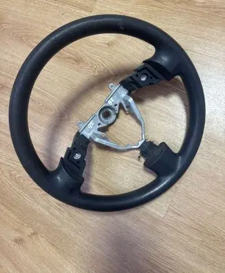 Suzuki Swift I Steering wheel