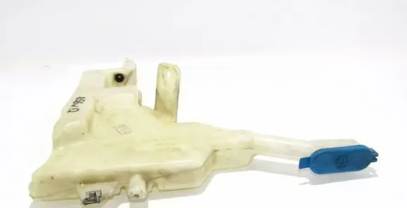 Windshield washer fluid reservoir/tank