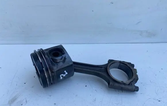 Volvo XC90 Piston with connecting rod