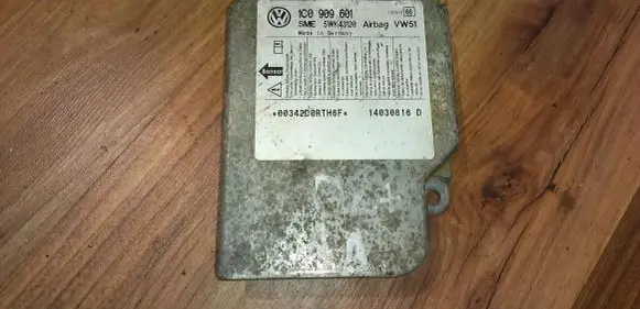 Volkswagen Golf IV Airbag control unit/module 1C0909601 5WK43120
