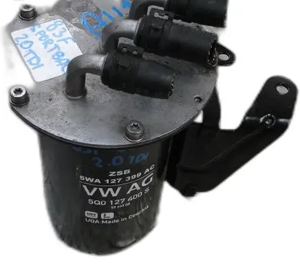 Audi Q3 F3 Fuel filter housing 