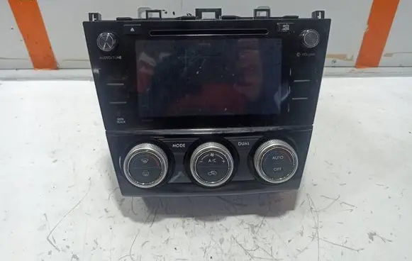 Subaru Levorg Radio/CD/DVD/GPS head unit 86271VA300