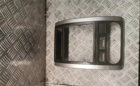 Nissan X-Trail T31 Radio/GPS head unit trim p10380a75000