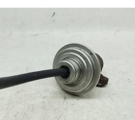 Mercedes-Benz E W124 Other engine bay part 0011406460 0021400760 0011409260