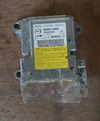 Mazda 3 II Airbag control unit/module BCM557K30