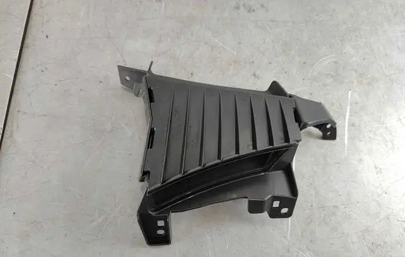 Audi A4 S4 B9 8W Front bumper lower grill 8w0121763l 8W0121763G 8W0121763L