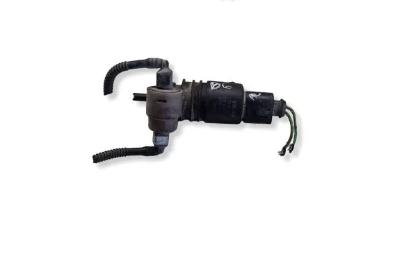 Volkswagen PASSAT B6 Windscreen/windshield washer pump 1T0955651A 3028143