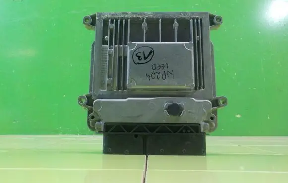 KIA Ceed Engine control unit/module 391102B872