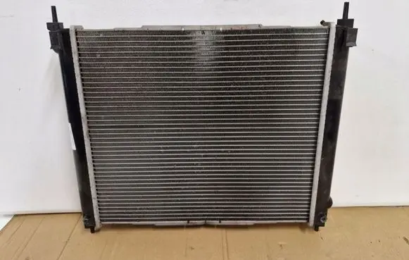 Nissan Juke I F15 Coolant radiator