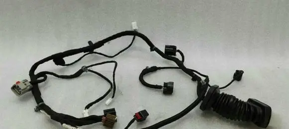 Dodge Challenger Front door wiring loom 04607650AH