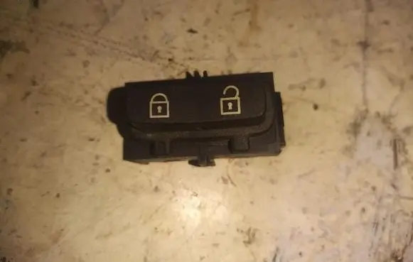 Volvo S80 Central locking switch button 30710476