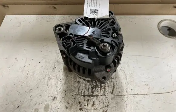 Renault Megane II Generator/alternator 609565 000013580208 350109
