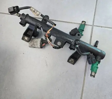 Peugeot 206 Fuel main line pipe 9655833580