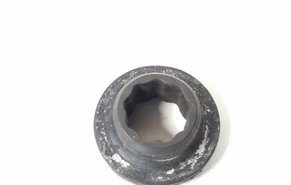 Radiator mount bracket