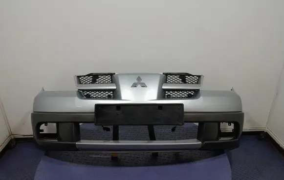 Mitsubishi Outlander Front bumper 