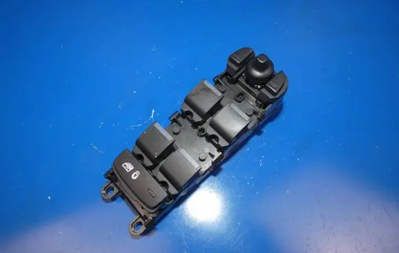 Jaguar F-Pace Electric window control switch 
