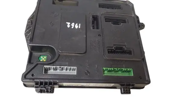 Renault Megane III Comfort/convenience module 284B17882R S180098101
