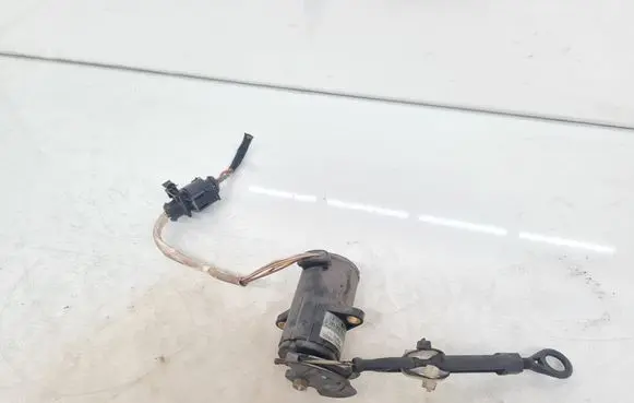 Volkswagen PASSAT B5 Accelerator pedal position sensor 0281002229 028907475S