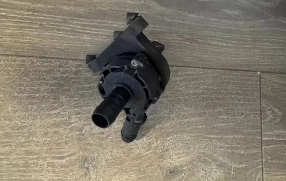 Ford Mondeo MK V Electric auxiliary coolant/water pump DS788C419AC