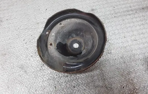 Subaru Forester SH Coil spring mount 