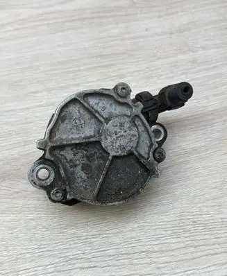 Peugeot 407 Vacuum pump D1561C1