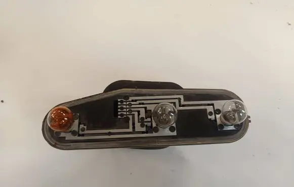 Renault Espace III Tail light bulb cover holder 