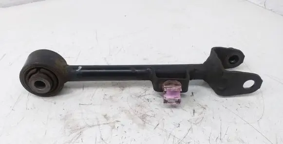 Rear control arm