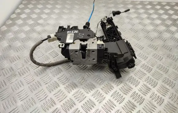 Mercedes-Benz A W176 Front door lock A1667200435 A2047601800