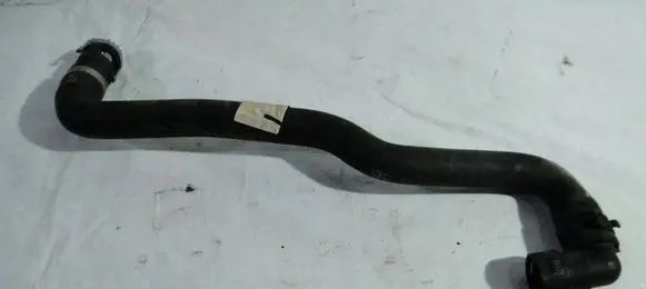 Ford Focus Engine coolant pipe/hose AV6118K582DE