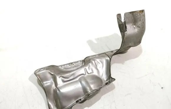 Ford Focus Heat shield in engine bay 