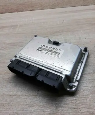 Audi A3 S3 8L Engine control unit/module ECU 038906019FH 0281010670