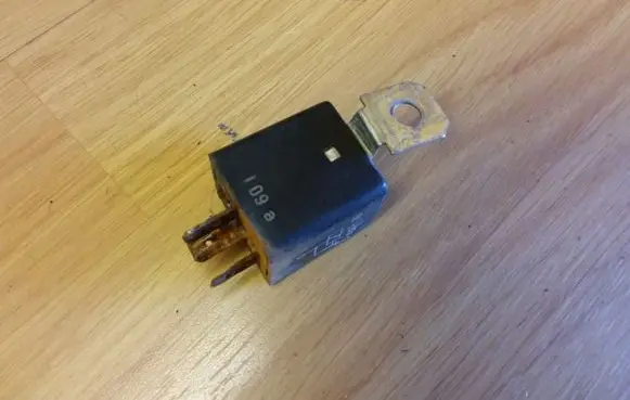 Ford Mondeo MK II Other relay 85441202