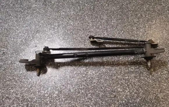 Hyundai Tucson LM Front wiper linkage 