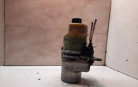 Ford Focus C-MAX Power steering pump 1040085011094