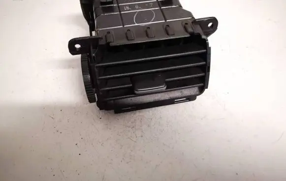Mazda 3 I Dashboard side air vent grill/cover trim bp4l64930