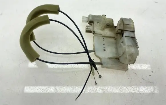 Subaru Outback Front door lock