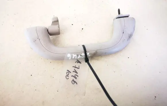 KIA Carens II Rear interior roof grab handle
