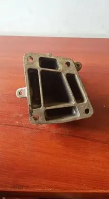 Mercedes-Benz E W212 Engine mount bracket 6422231004