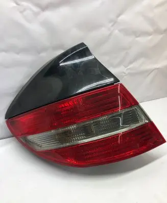 Mercedes-Benz CLC CL203 Rear/tail lights A2038205164 DC0L203SX