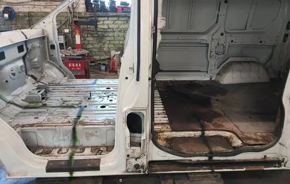 Renault Trafic III (X82) Pillar (middle) 