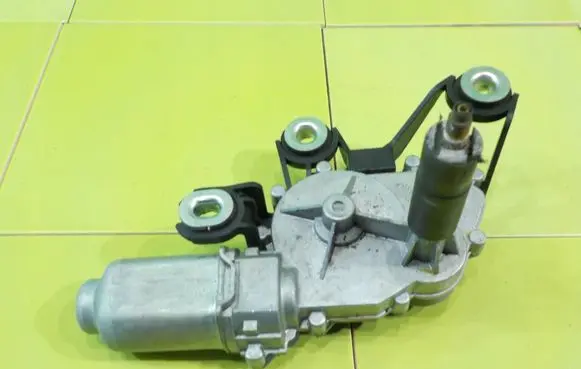 Skoda Superb B6 (3T) Rear window wiper motor 5J7955711B XP286