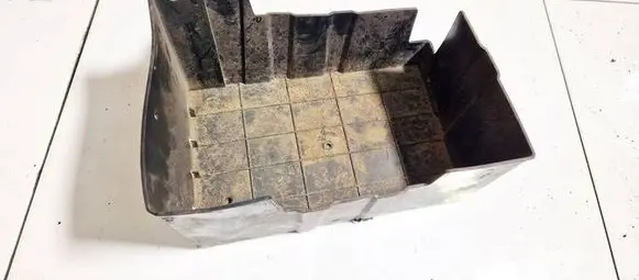 Honda Civic Battery box tray smj90
