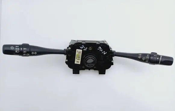 Nissan Almera N16 Wiper turn signal indicator stalk/switch 54034851 54354608