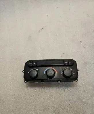 Chrysler Voyager Climate control unit 34768 001501455309 05134768AA