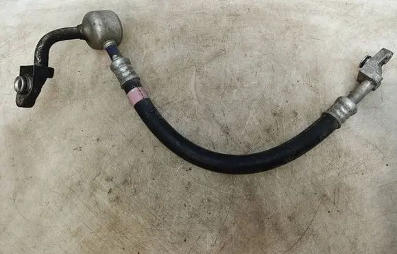 Lexus IS 220D-250-350 Air conditioning (A/C) pipe/hose