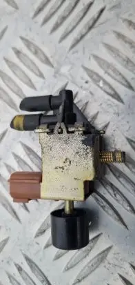 Nissan Terrano Valve vacuum 