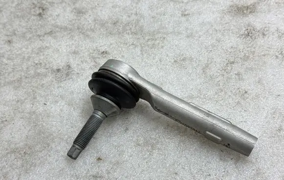 Tesla Model Y Steering tie rod end 240928A6