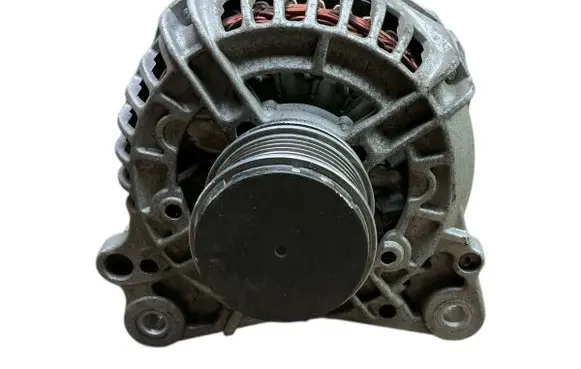 Volkswagen Touran I Generator/alternator STX100012