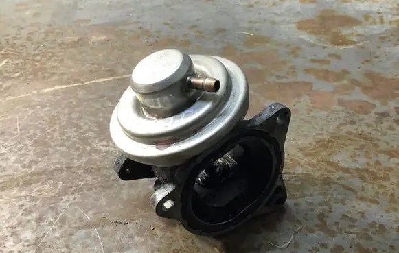 Volkswagen Jetta V Throttle valve 164505007