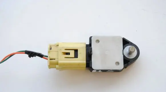 Audi Q5 SQ5 Airbag deployment crash/impact sensor 8983102020